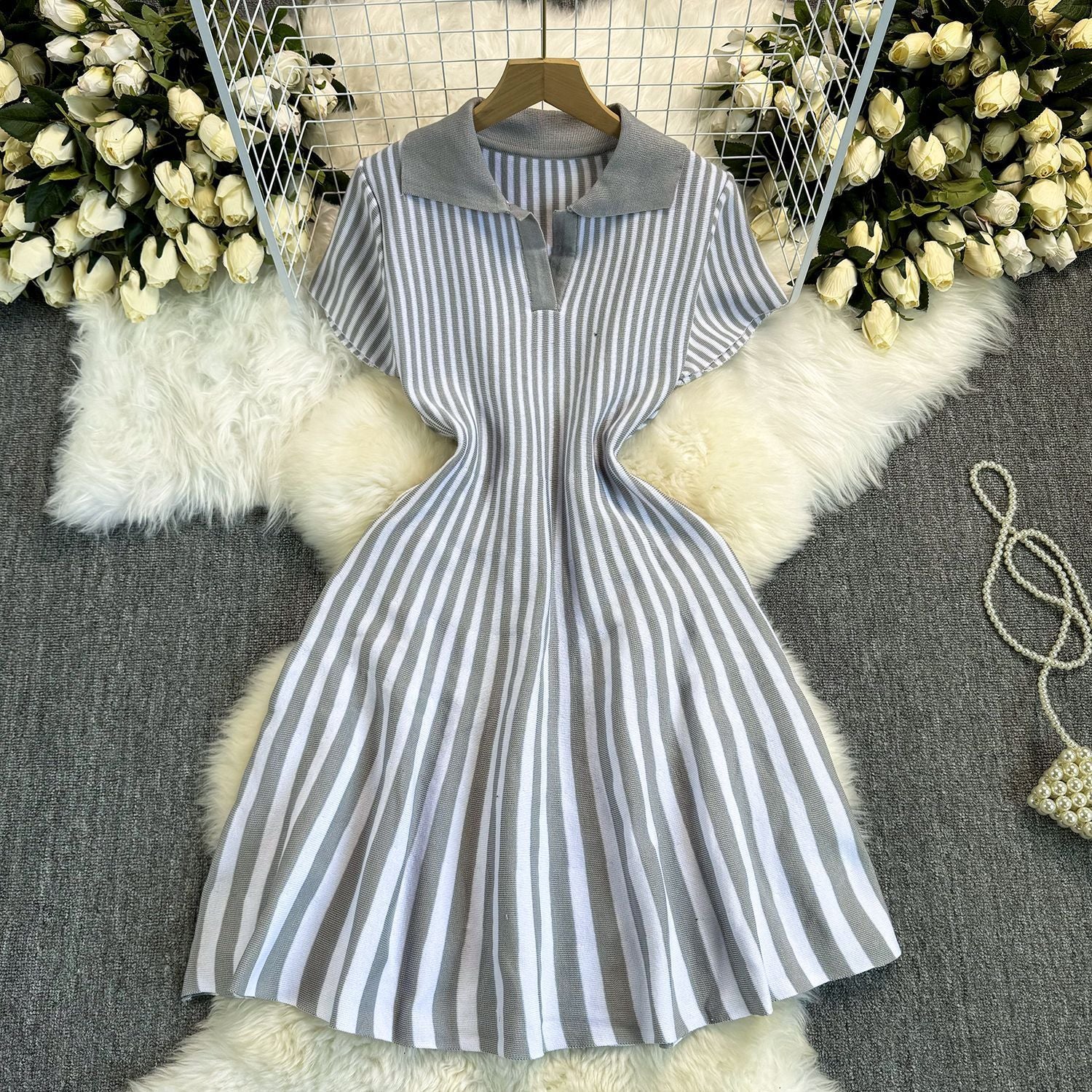 Contrast Color Retro Lapel Short Sleeve Striped Knitted Dress